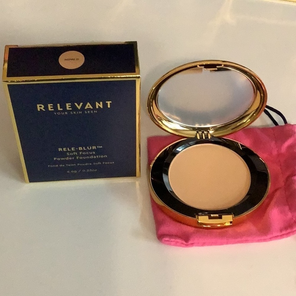 Relevant Inspire 21 Rele-Blur Soft Focus Powder Foundation New In Box